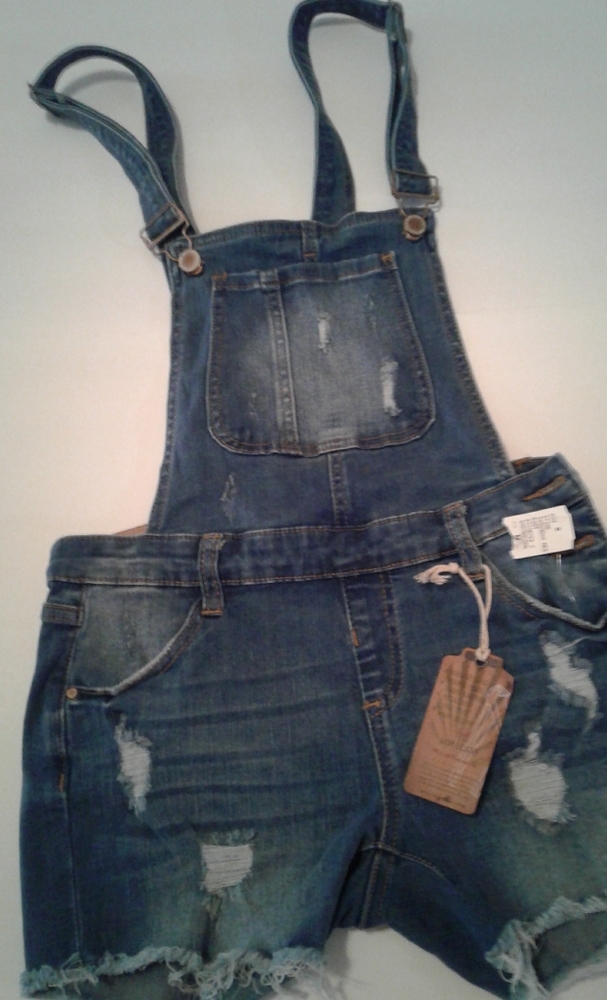 🌺 NWT I & M Mid Rise Shortalls (Bib Shorts)